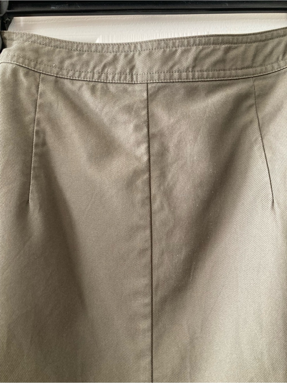 BR Factory Olive poplin front slit skirt - Picture 3 of 5